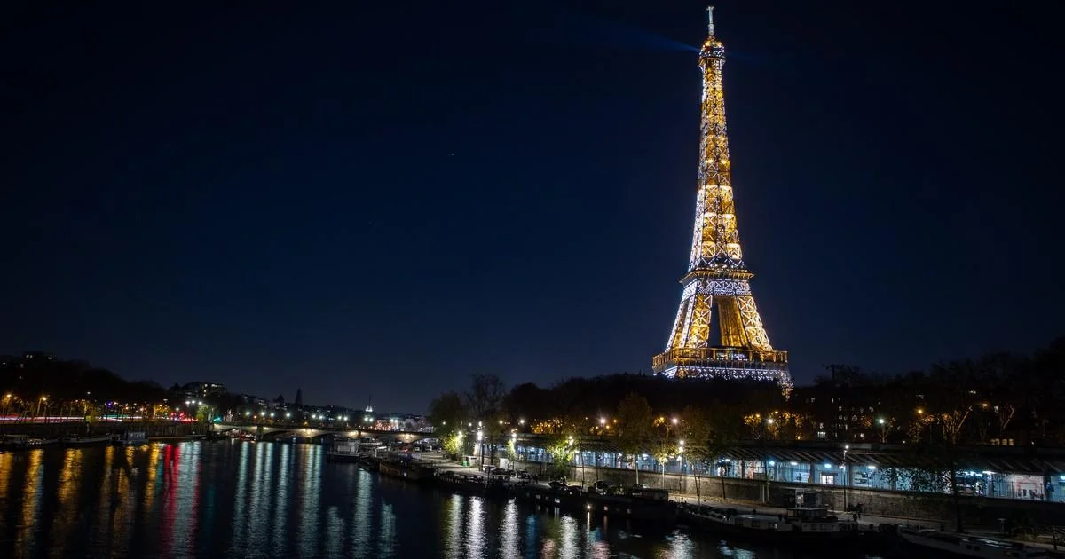 Viagem em grupo para França — Réveillon em Paris